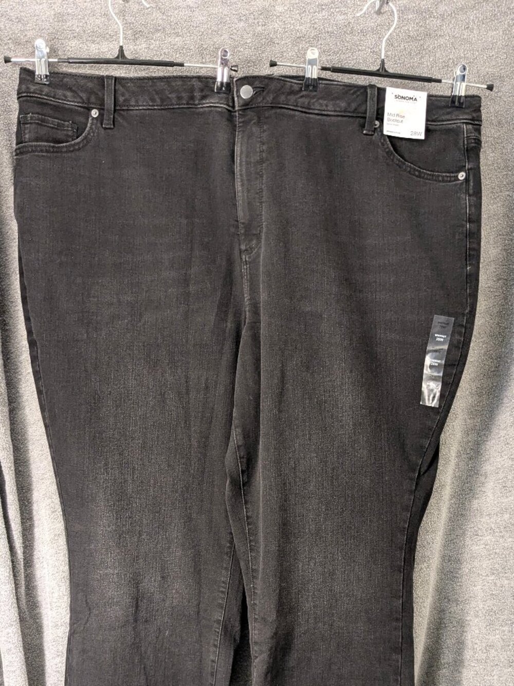 New! Plus Size 28W  Mid Rise Bootcut Black Jeans